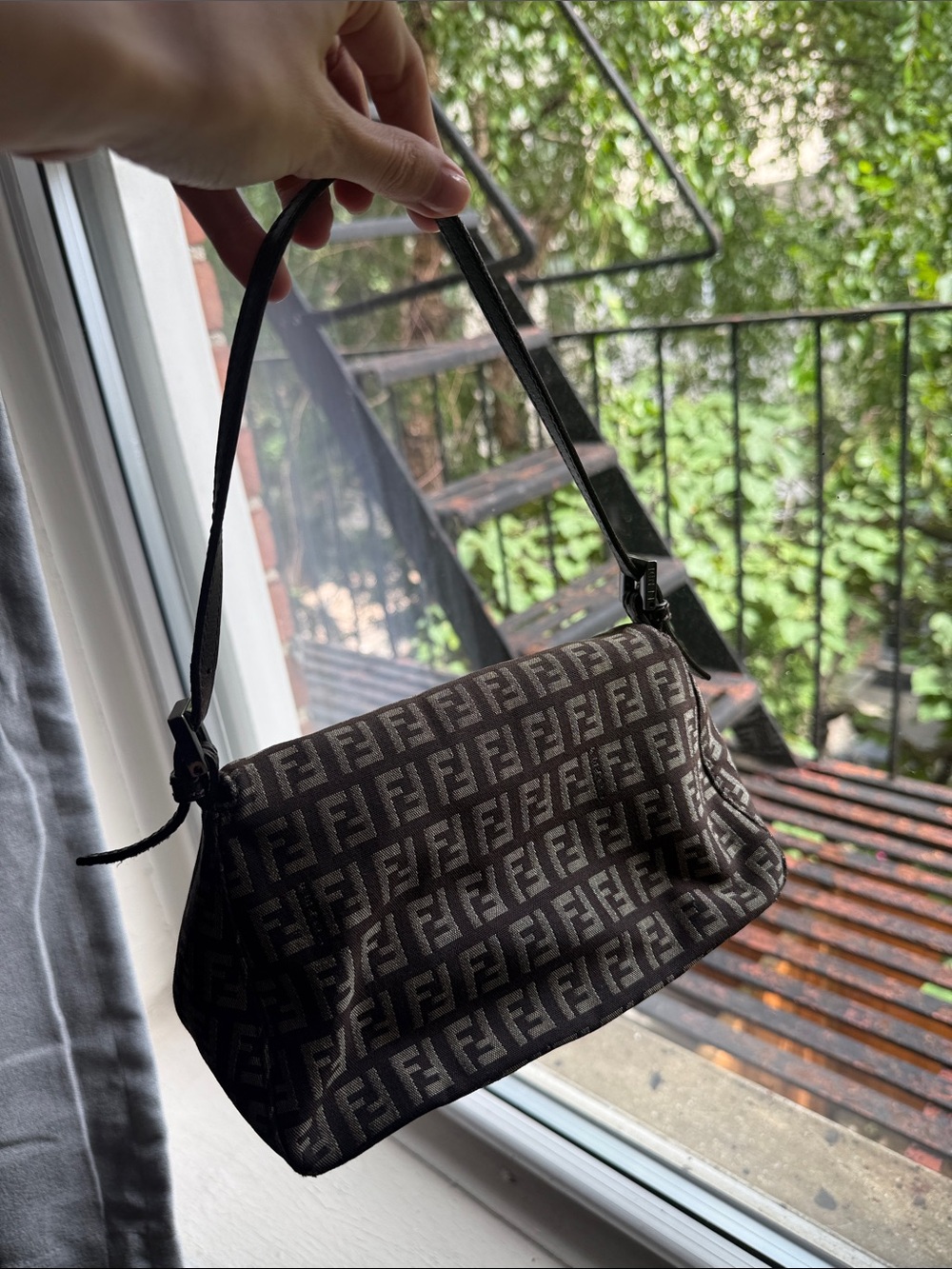 Fendi Brown FF Logo Mini Mama Baguette Shoulder Bag - Picture 2 of 8